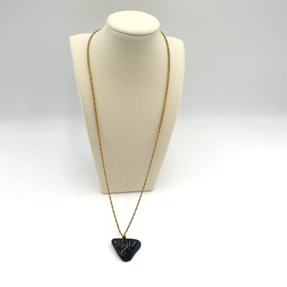 Apatite Necklace Gold Tone Twisted Chain 24" Wire Wrapped 1.5" Polished Stone - Picture 2 of 6